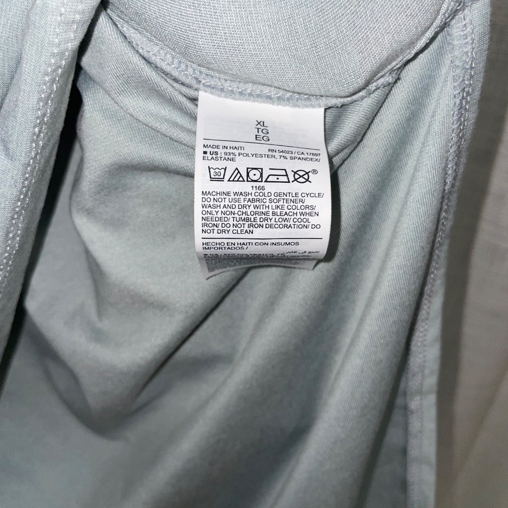 Old Navy Active Cloud Soft Tunic Top - Picture 3 of 4